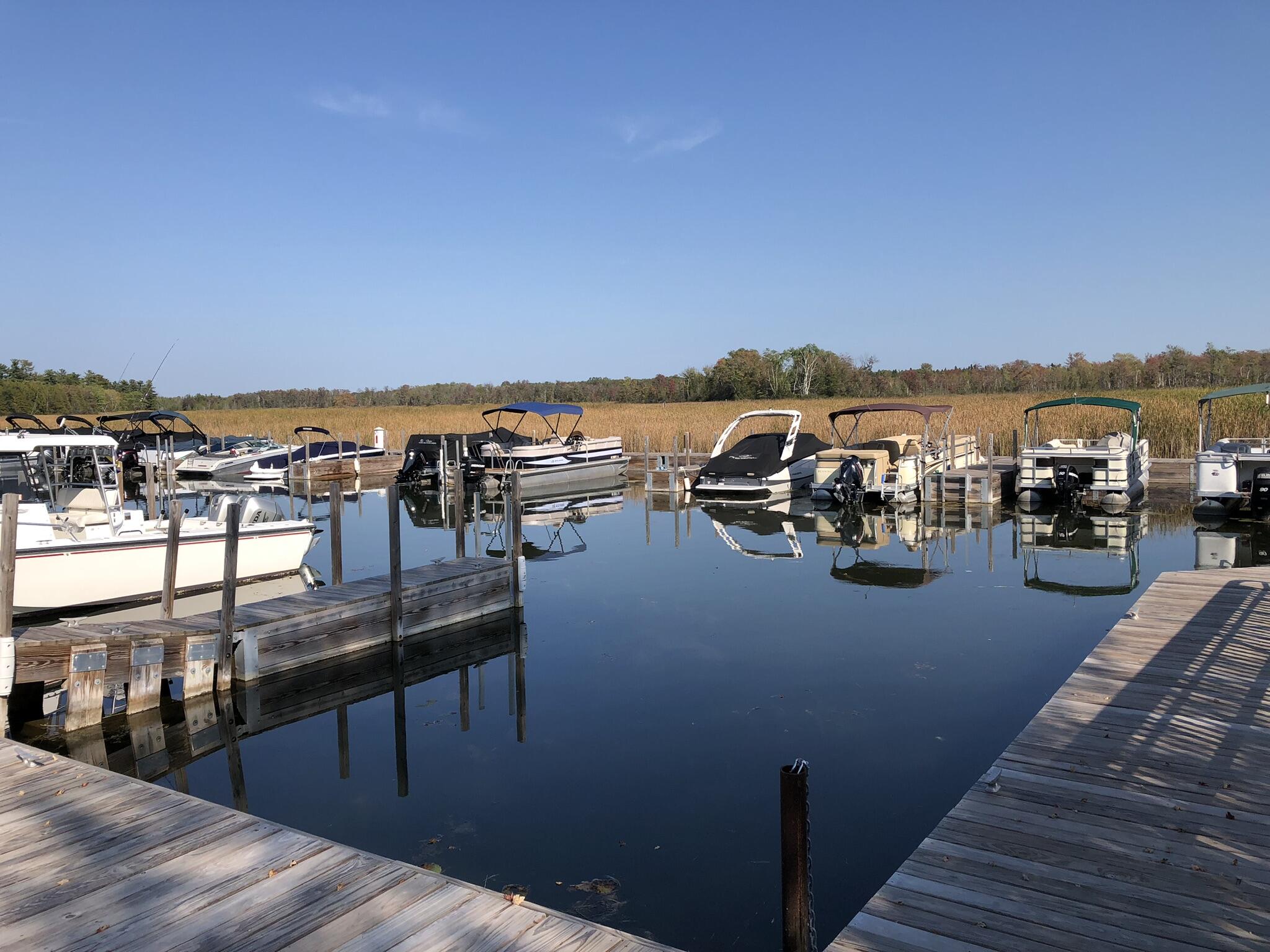 6430 6648 Admirals Point Drive, LOT 9 Slip142