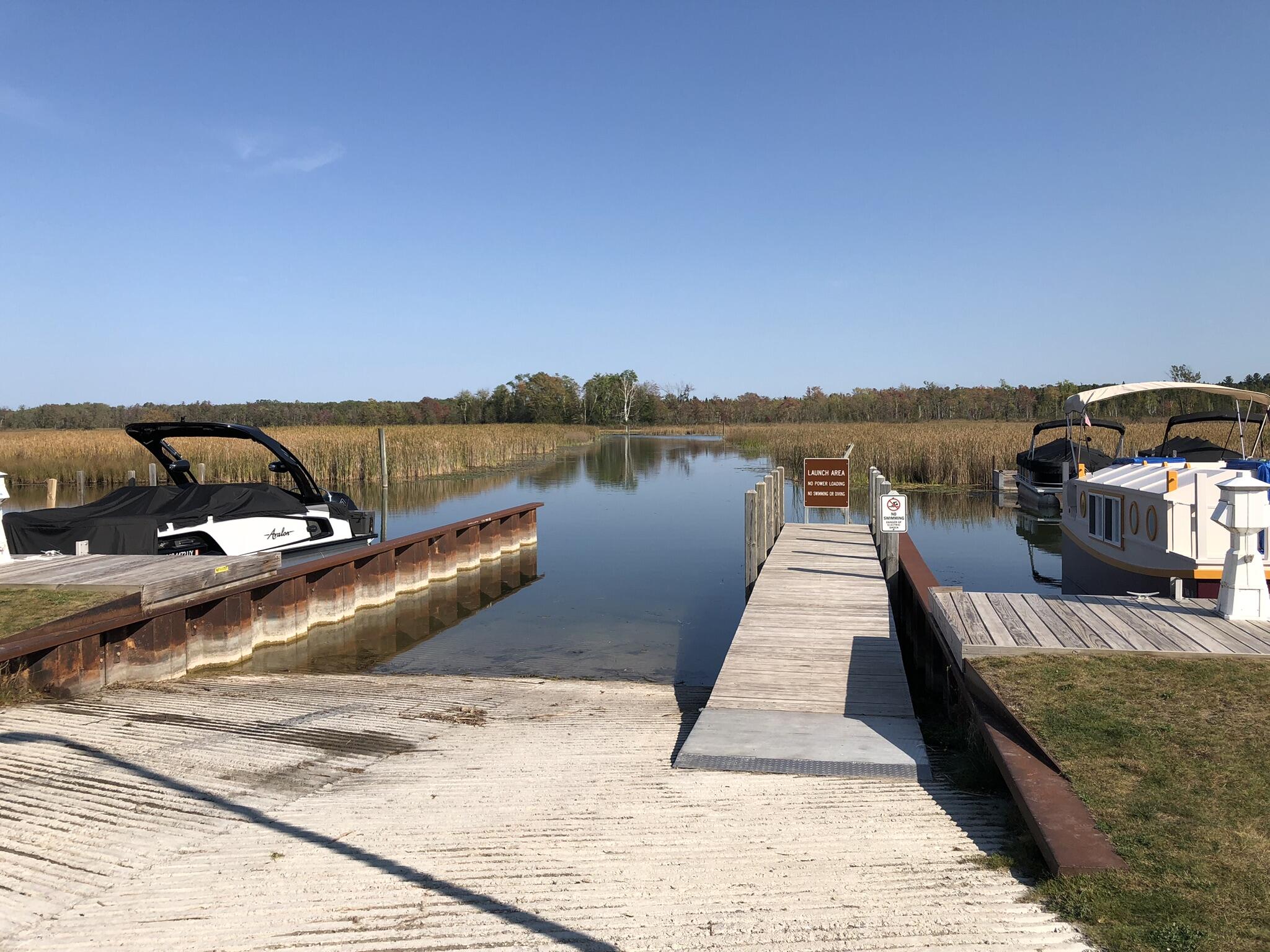 6430 6648 Admirals Point Drive, LOT 9 Slip142