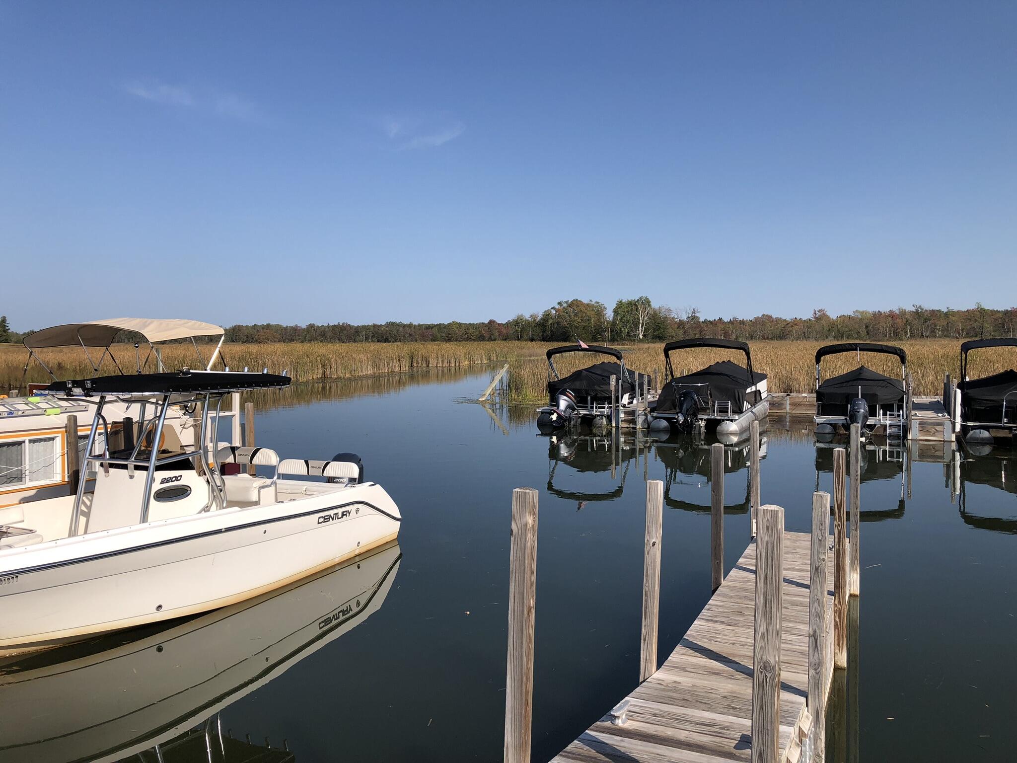 6430 6648 Admirals Point Drive, LOT 9 Slip142