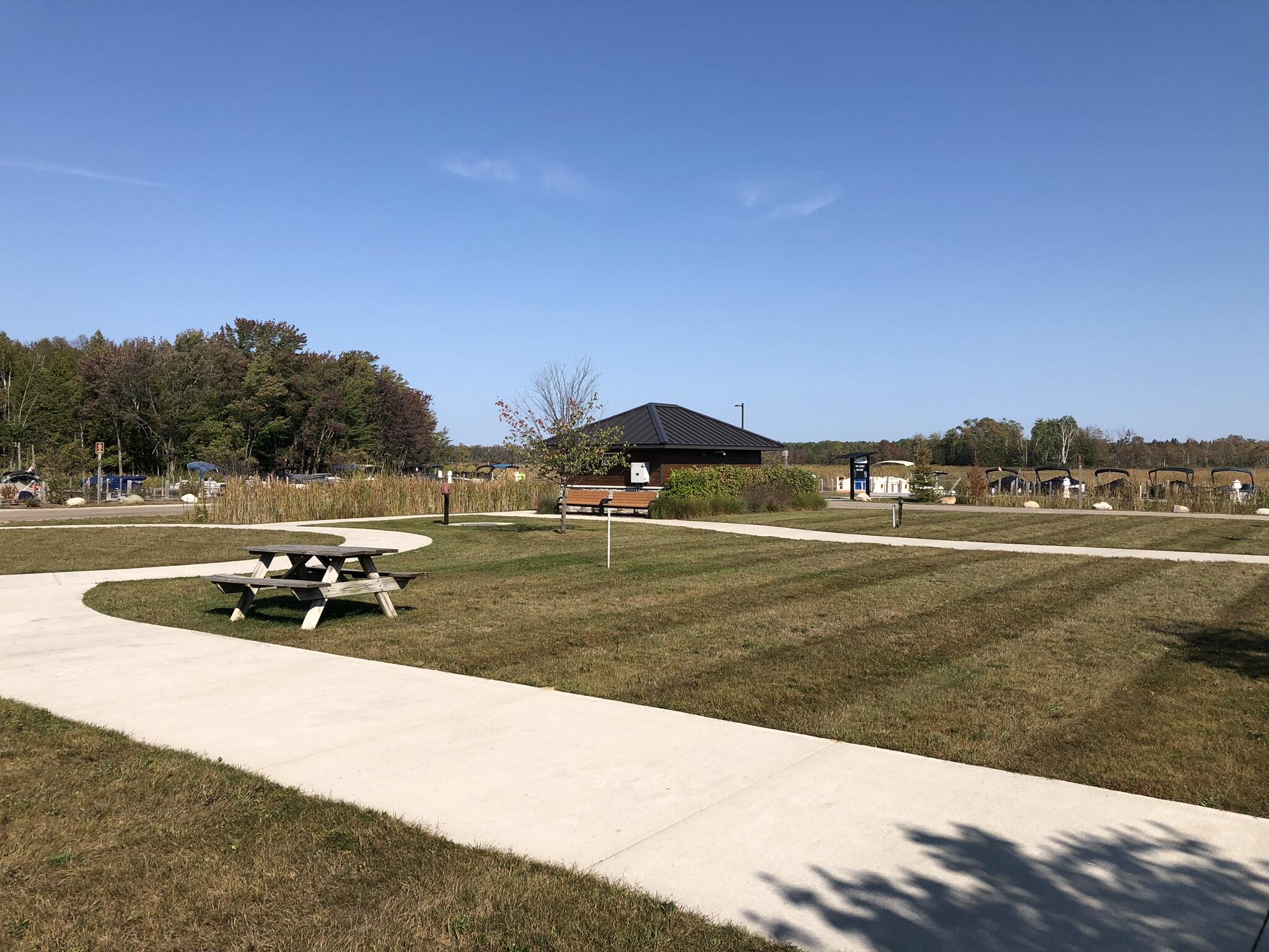 6430 6648 Admirals Point Drive, LOT 9 Slip142