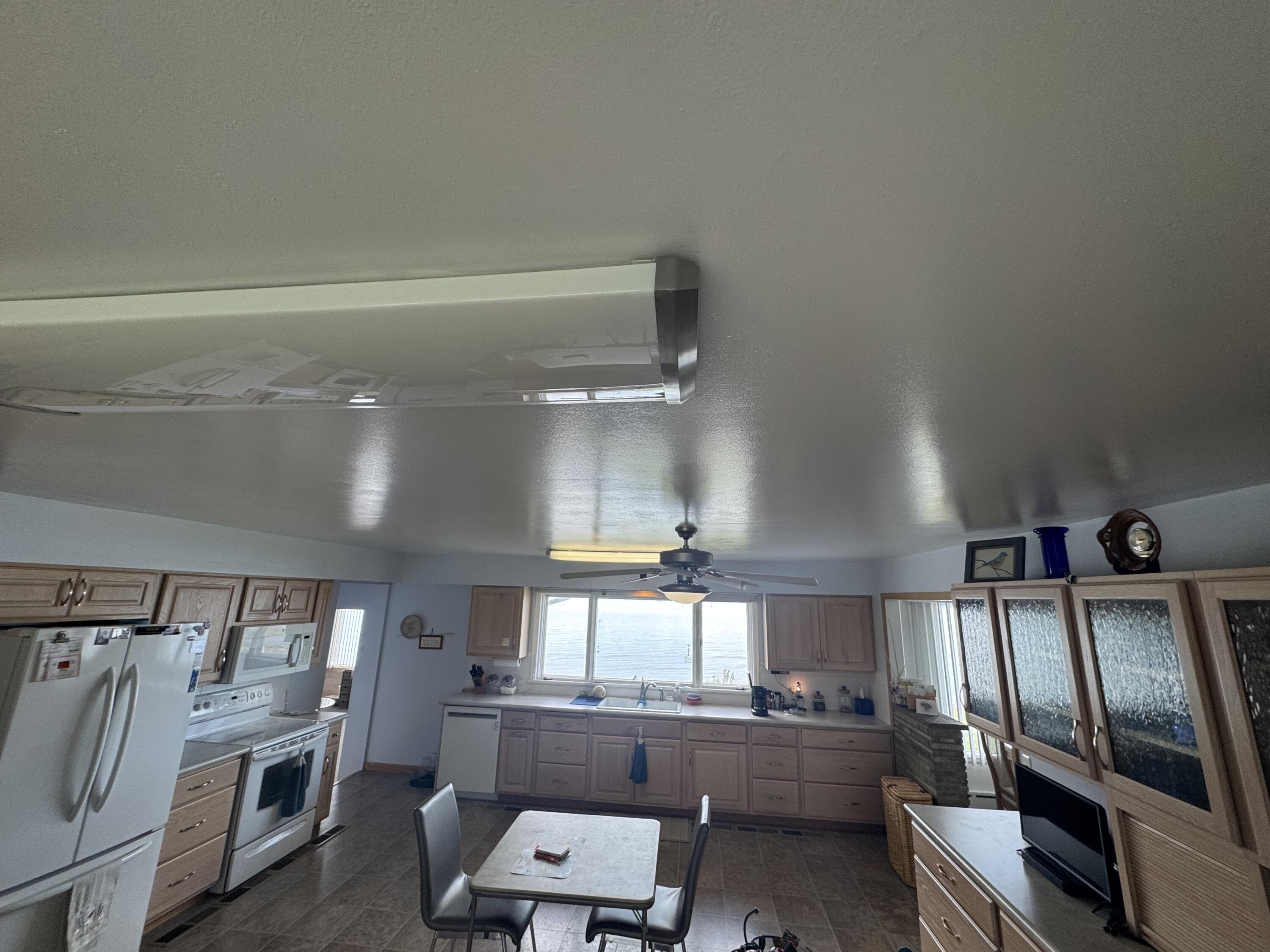 7096 W US-23