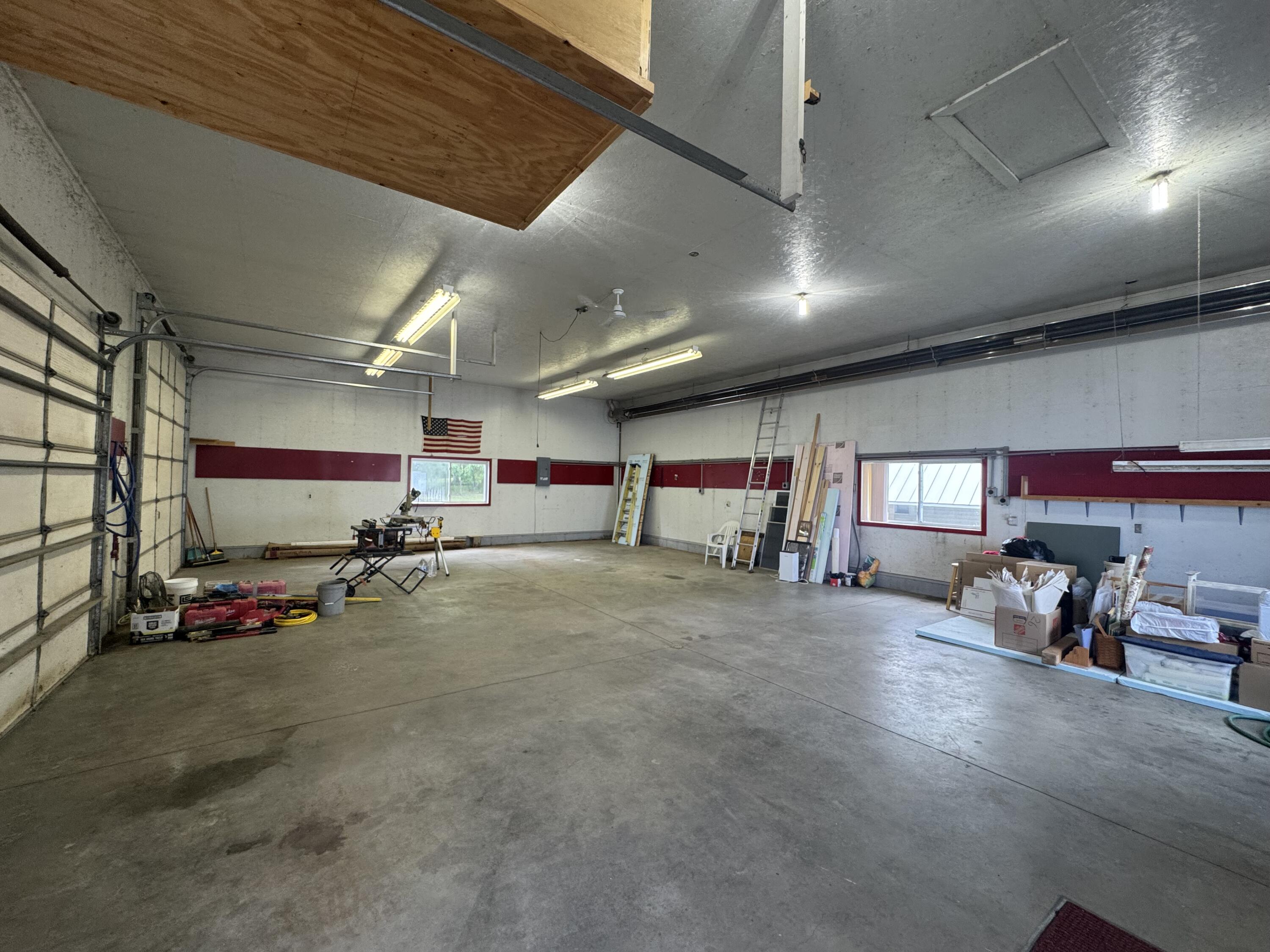 7096 W US-23