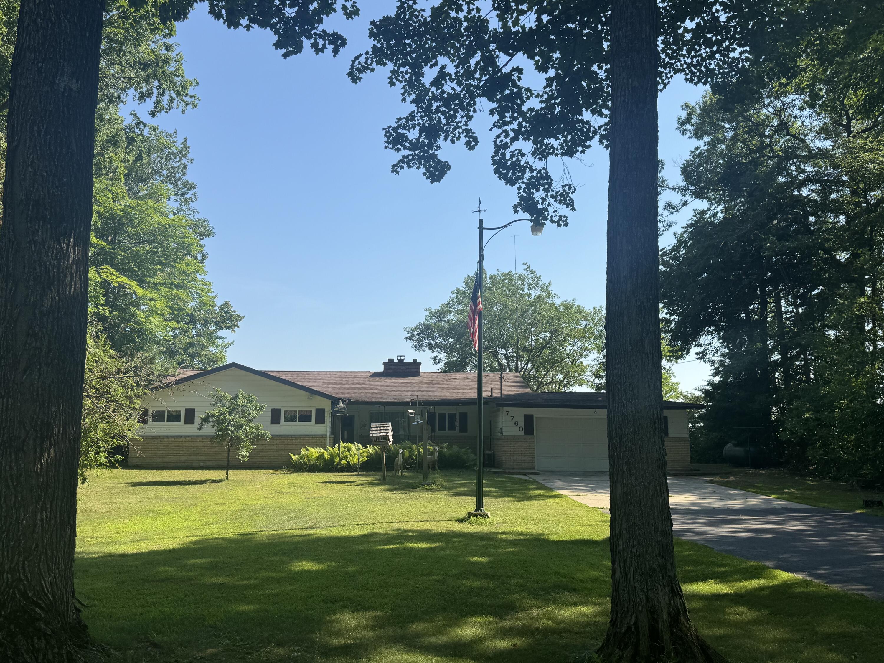 7760 Paradise Trail