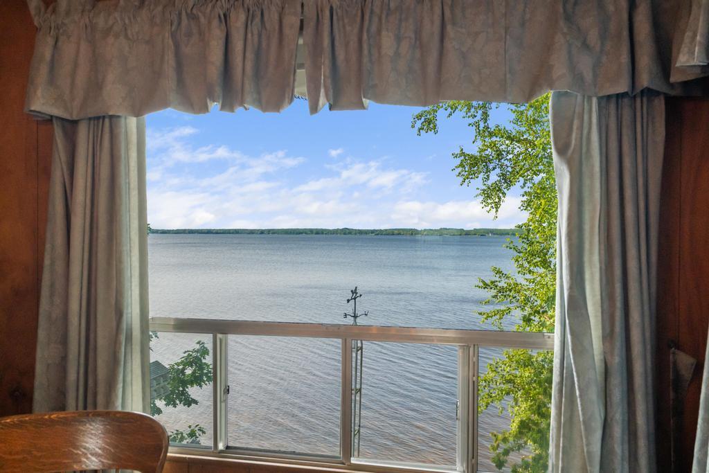 7760 Paradise Trail
