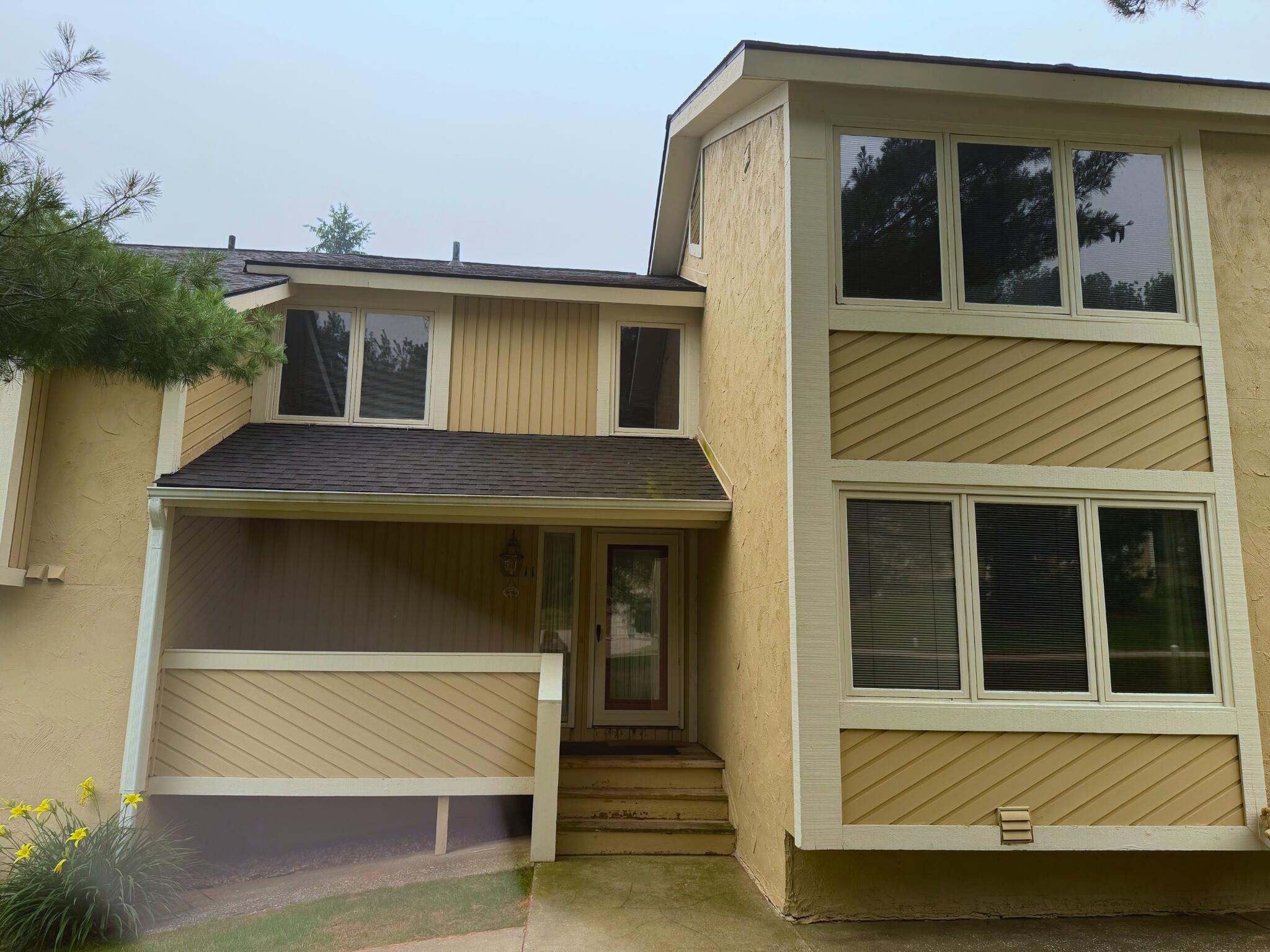 4719 Camelot Drive