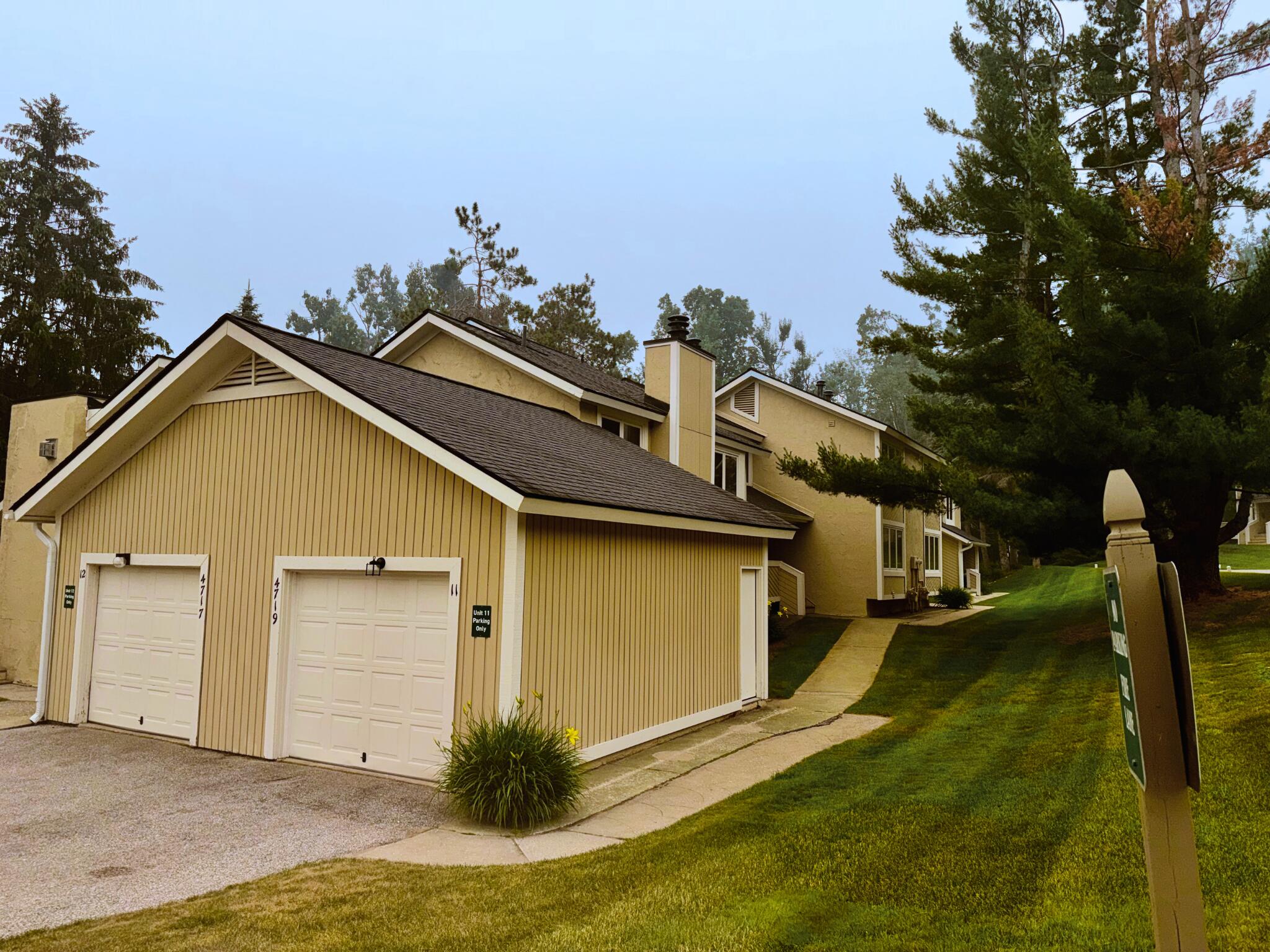 4719 Camelot Drive