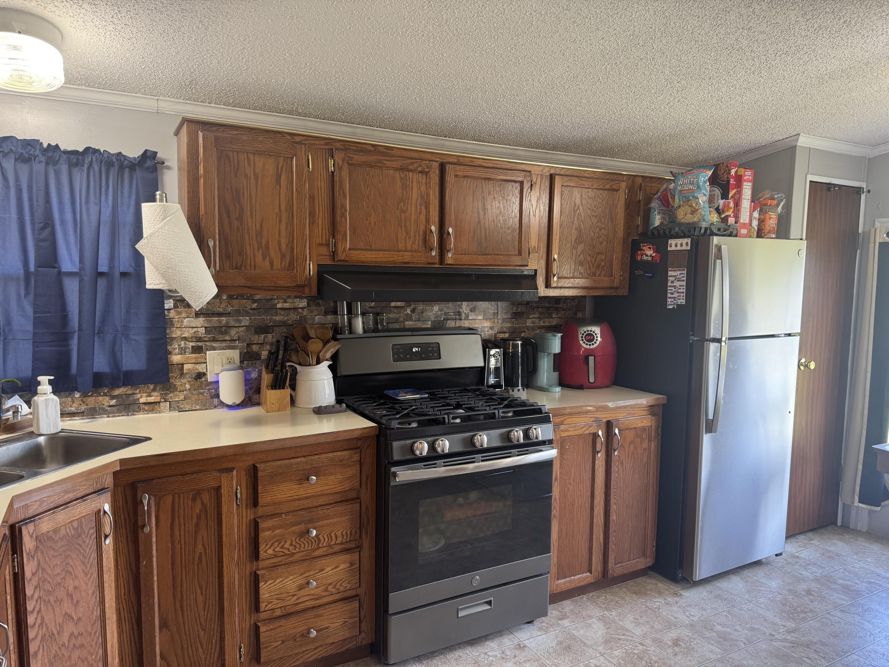 6722 Canby Road