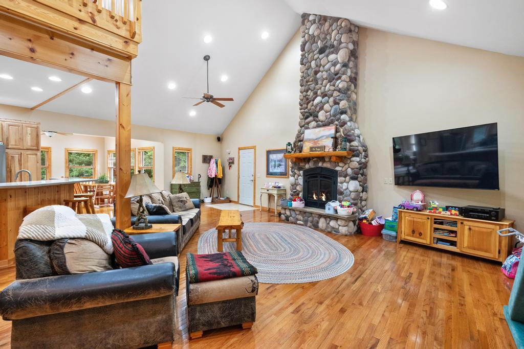 1520 Valley Drive