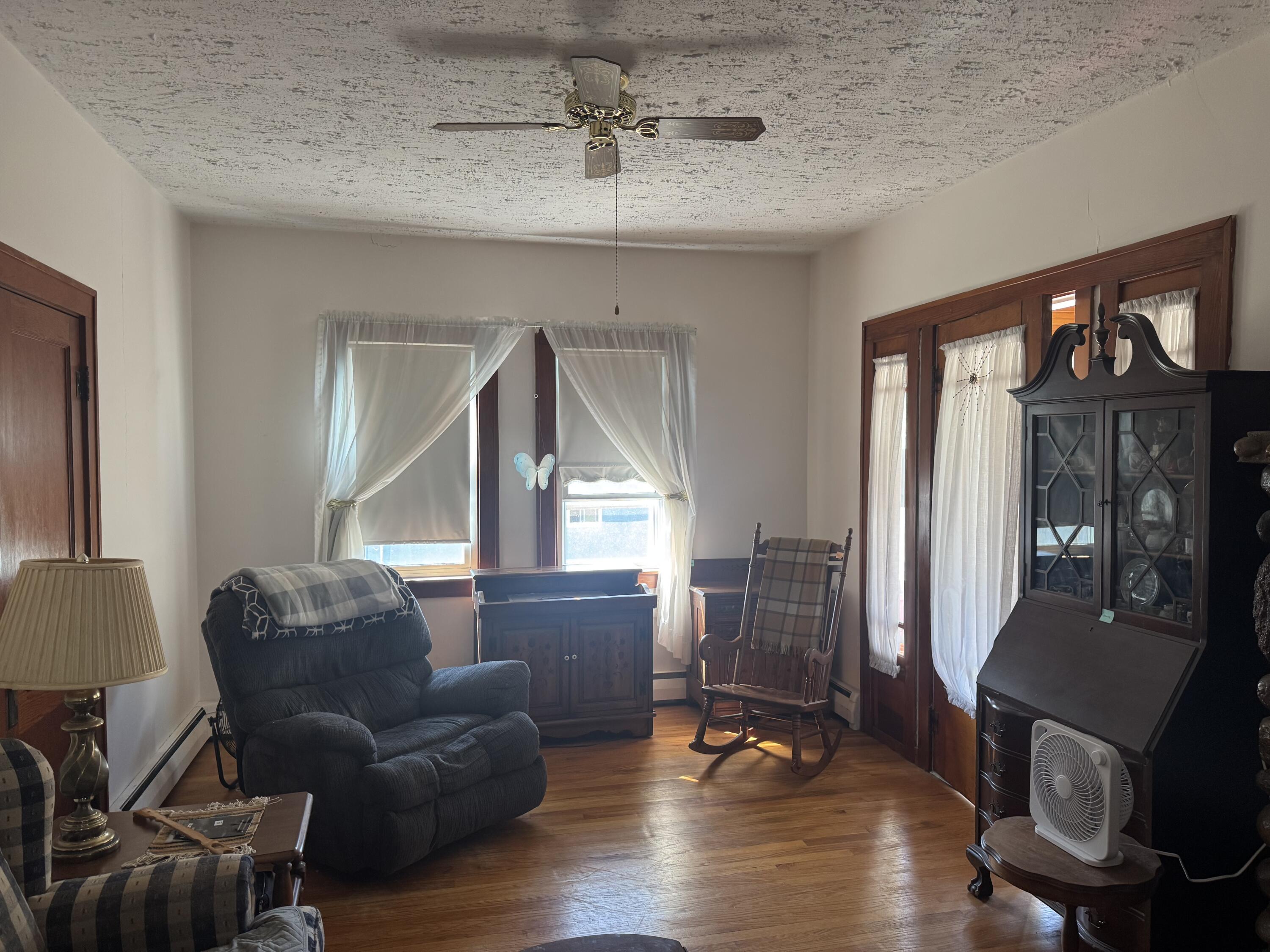 201 W Sinclair Street