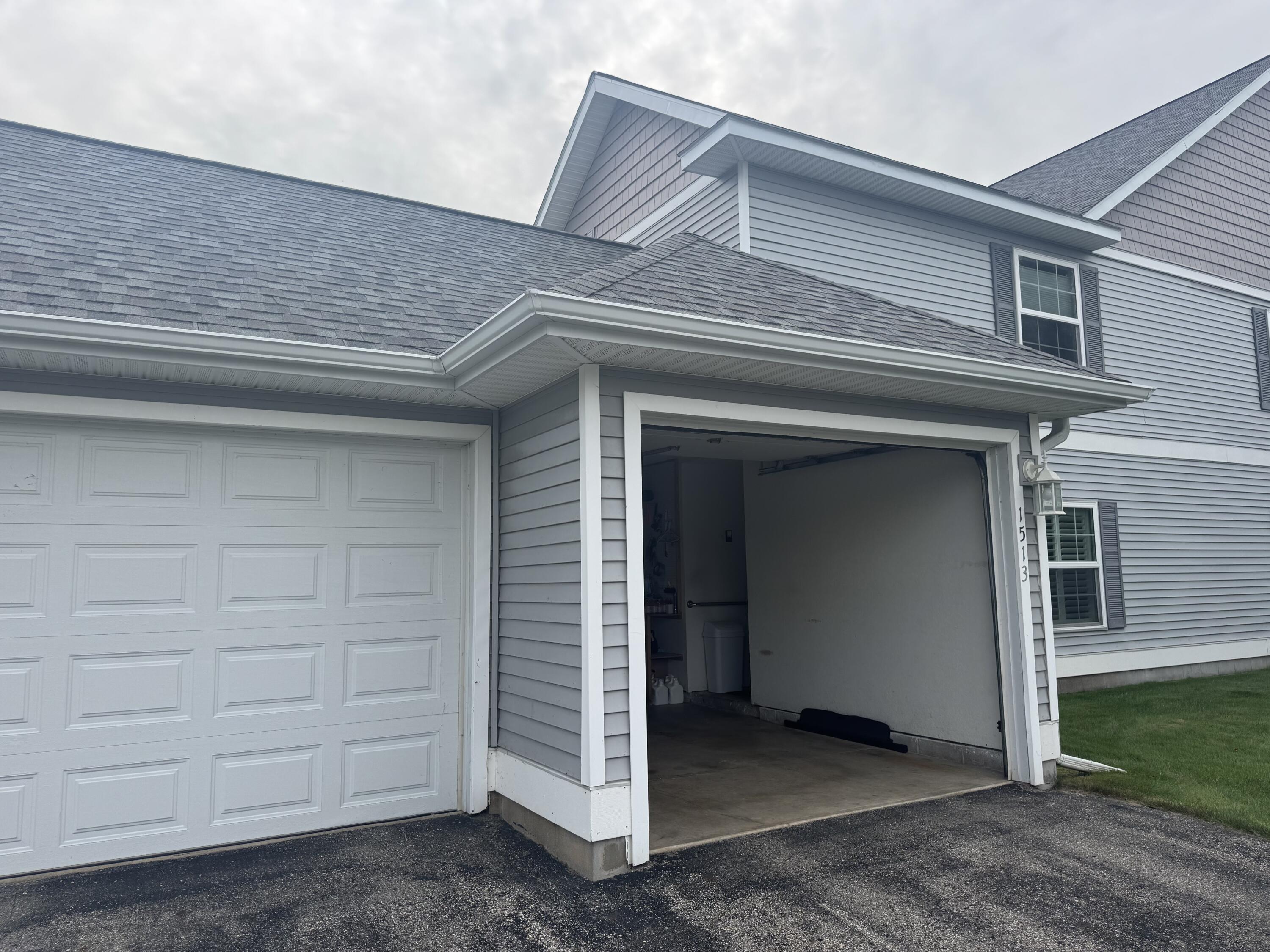 1513 Castle Drive