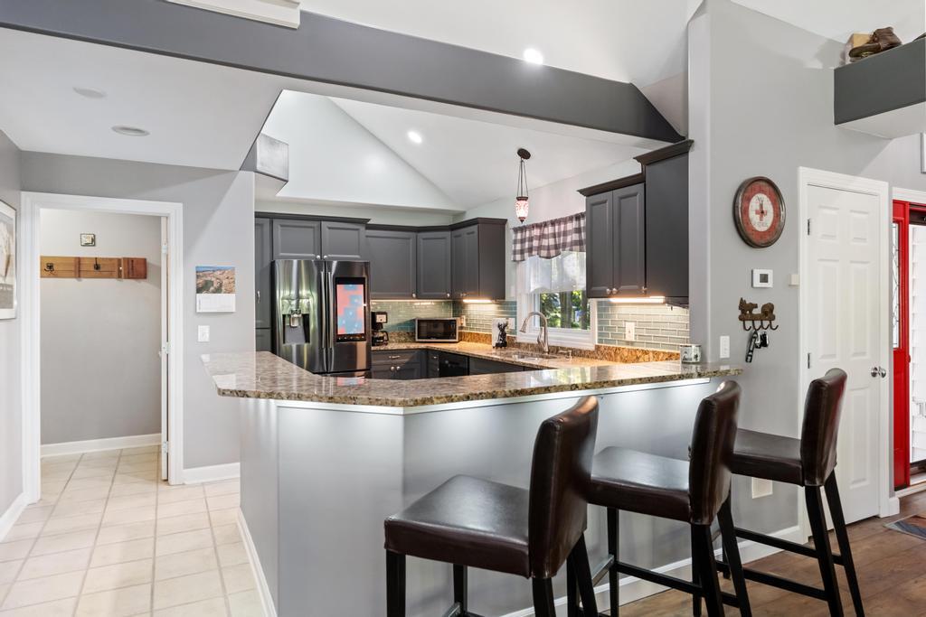 5186 Greystone Court