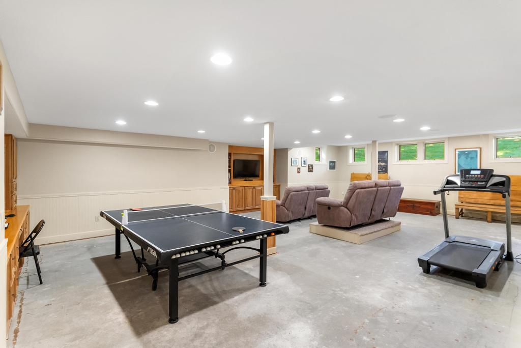 5186 Greystone Court
