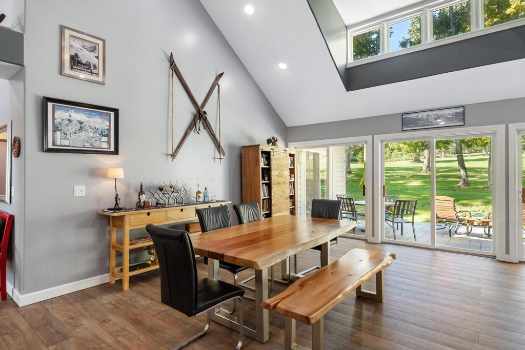 5186 Greystone Court