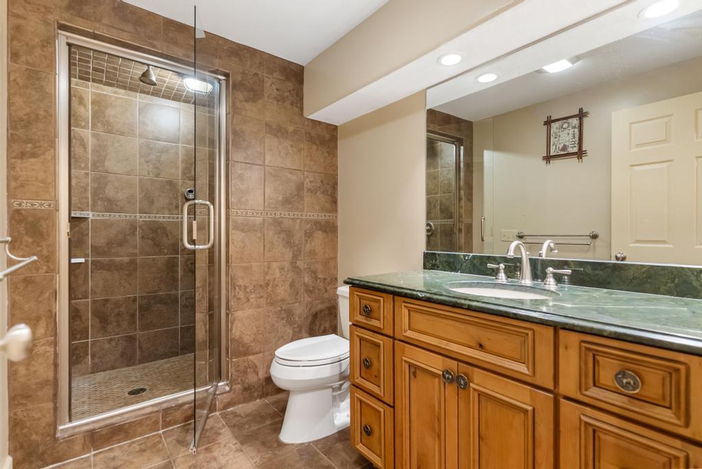 5186 Greystone Court