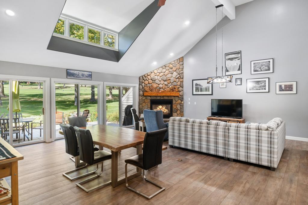 5186 Greystone Court