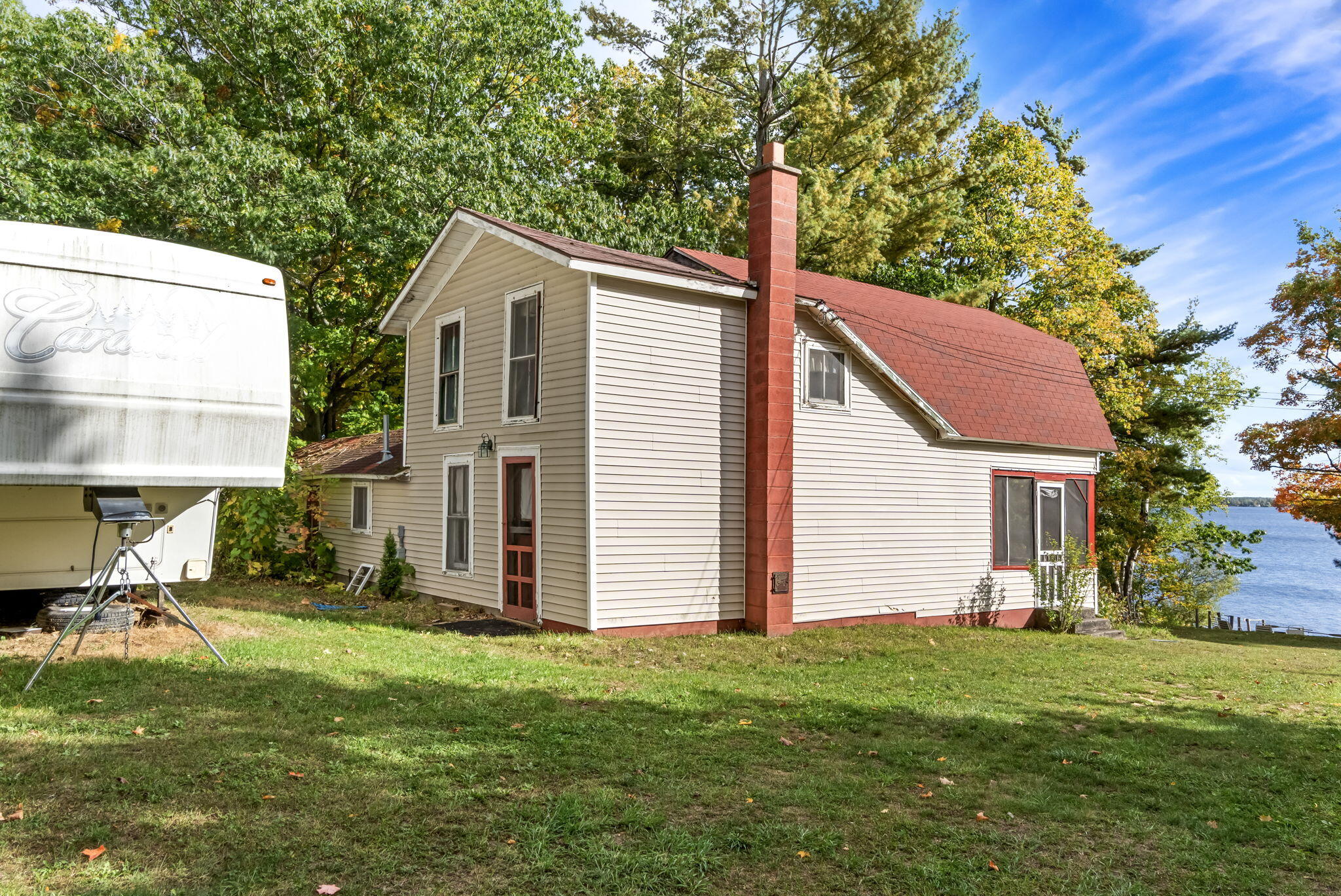 8008 Paradise Trail