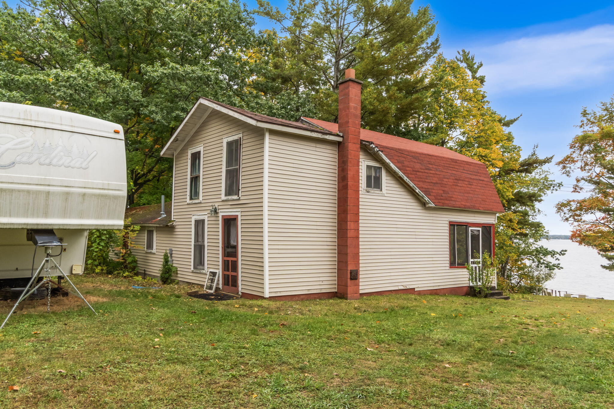8008 Paradise Trail
