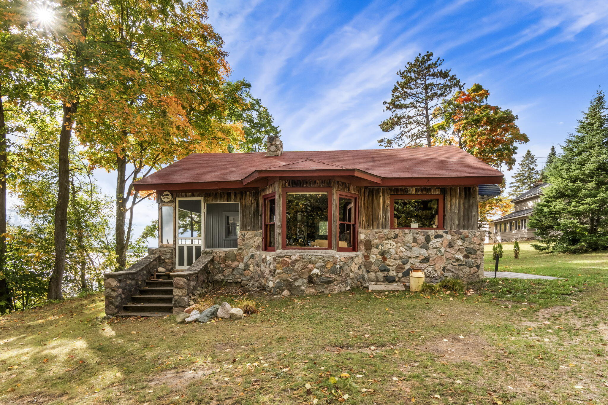 8008 Paradise Trail