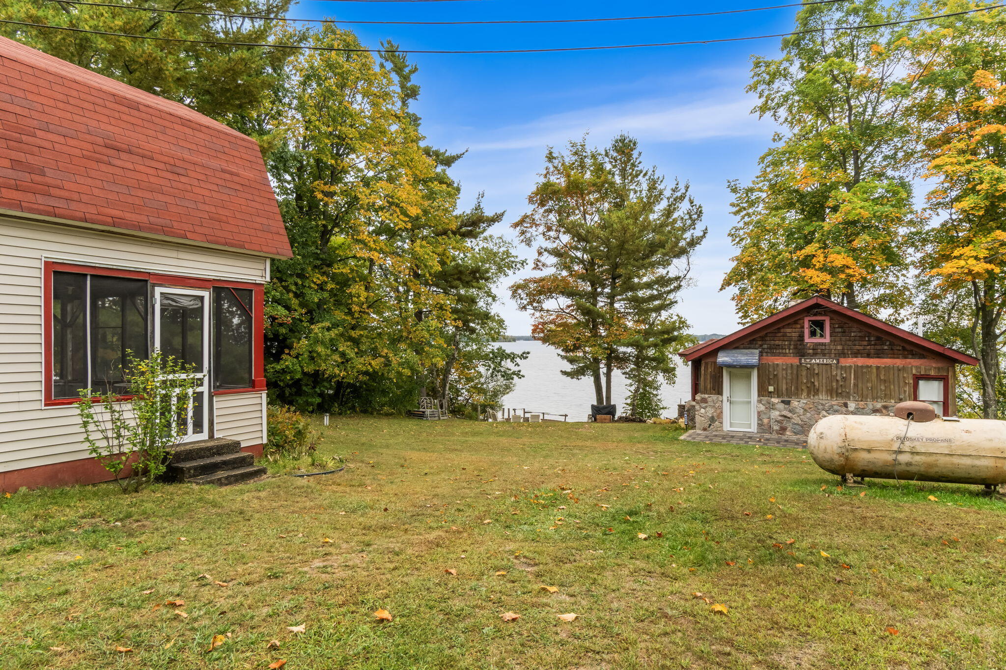 8008 Paradise Trail
