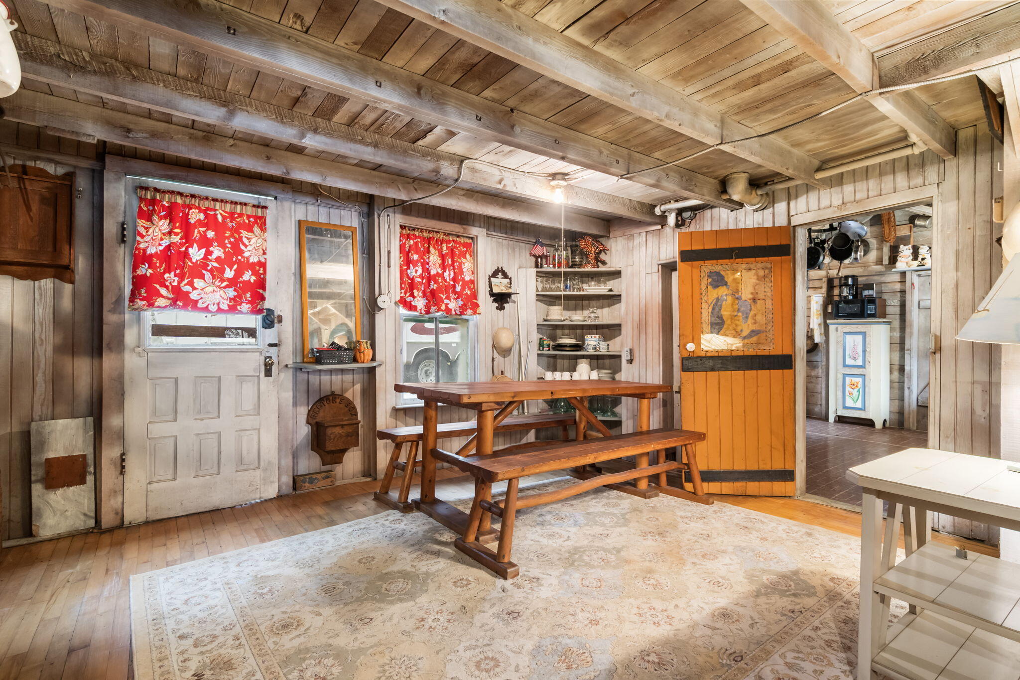 8008 Paradise Trail
