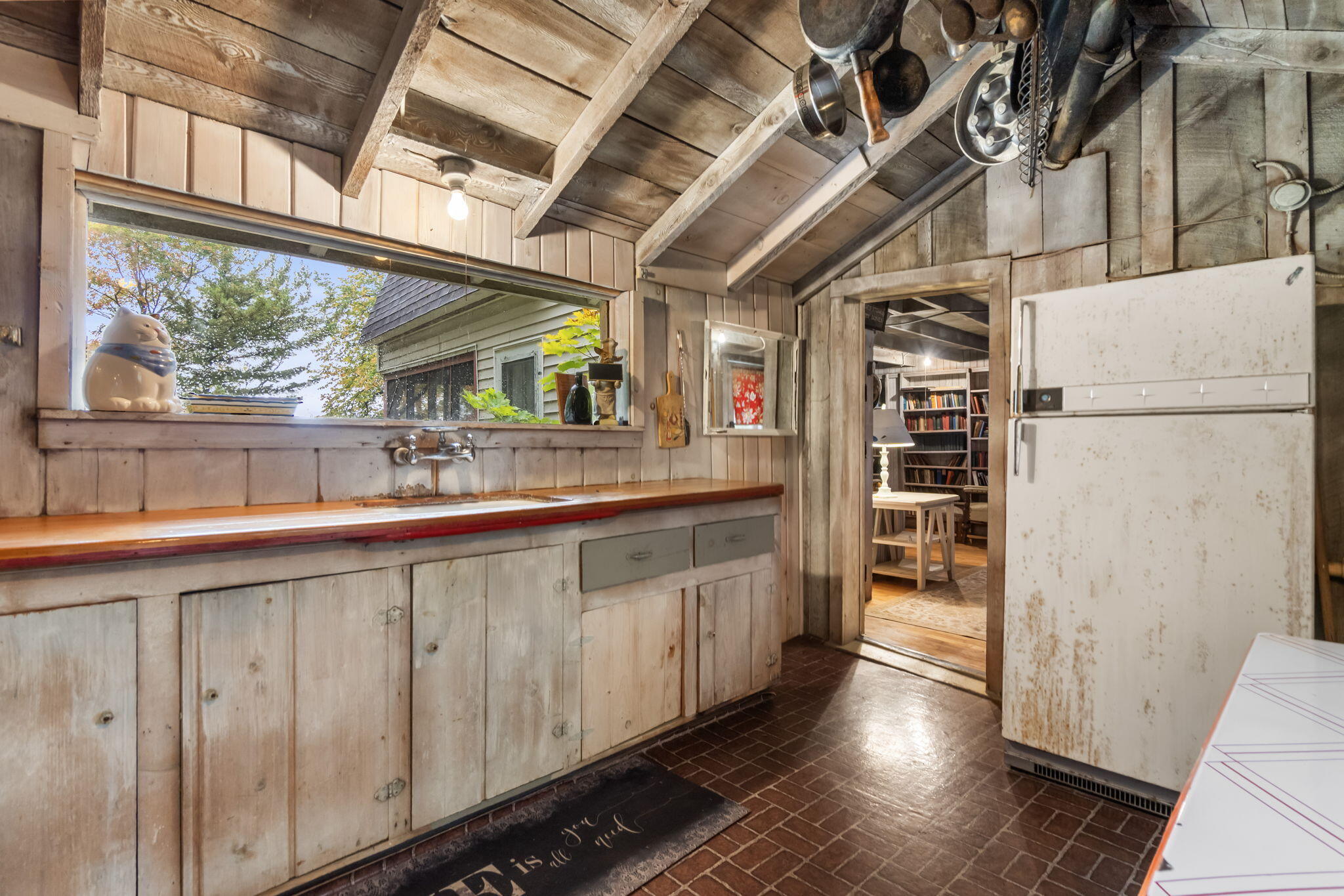 8008 Paradise Trail