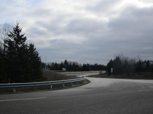 14392 Mackinaw Highway