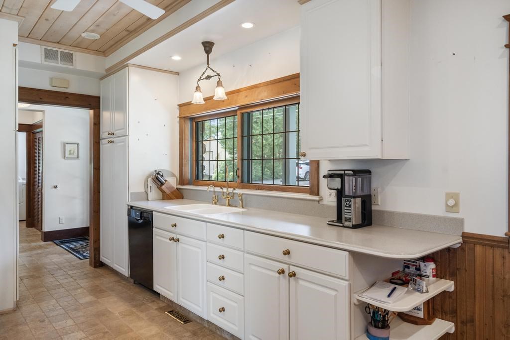 812 Lakeside Drive Unit: & 811 Lakeside Drive