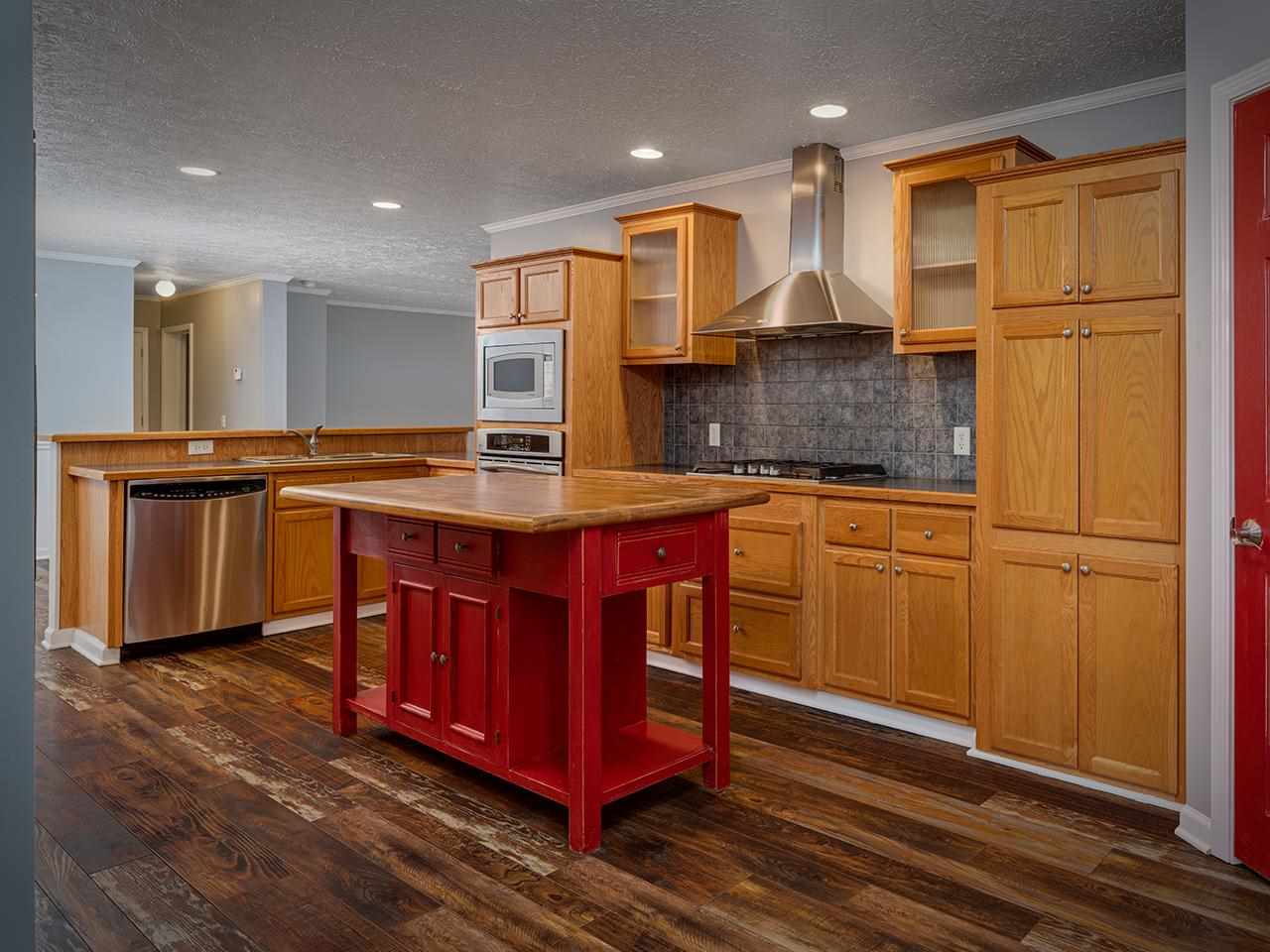 2875 Pine Bough Lane