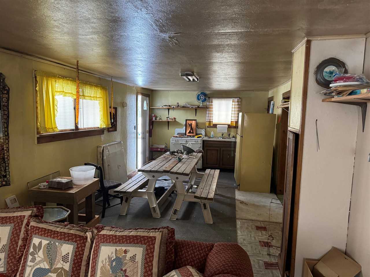 3809 N Pleasantview Road