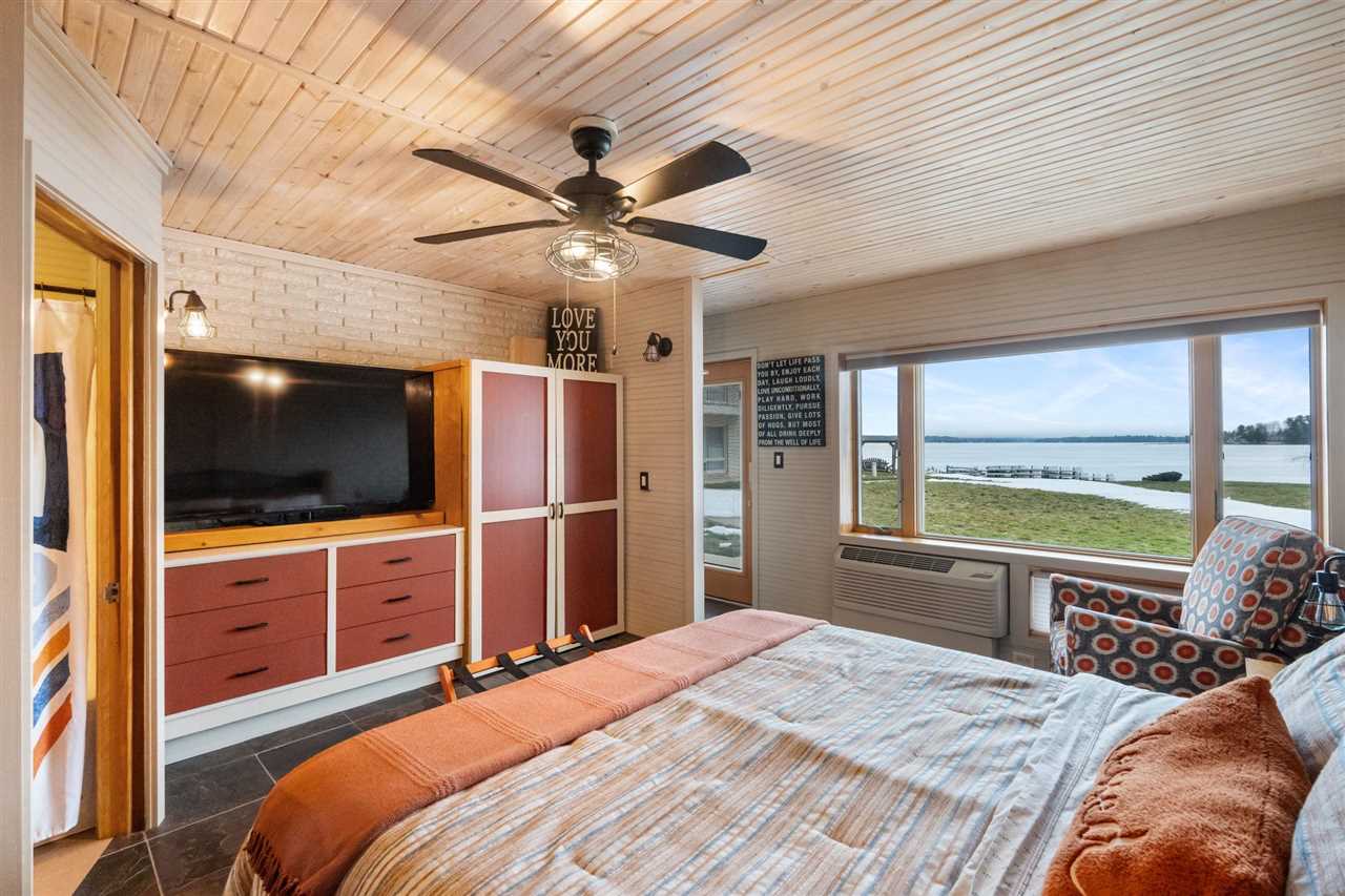 3220 Merritt Street Unit: 5