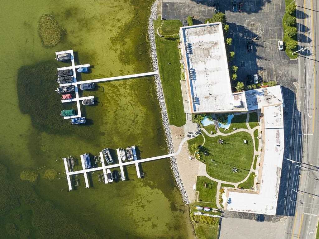 3220 Merritt Street Unit: 5