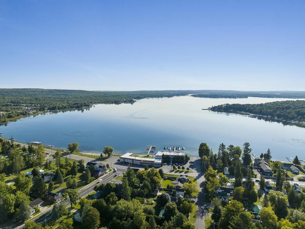 3220 Merritt Street Unit: 5