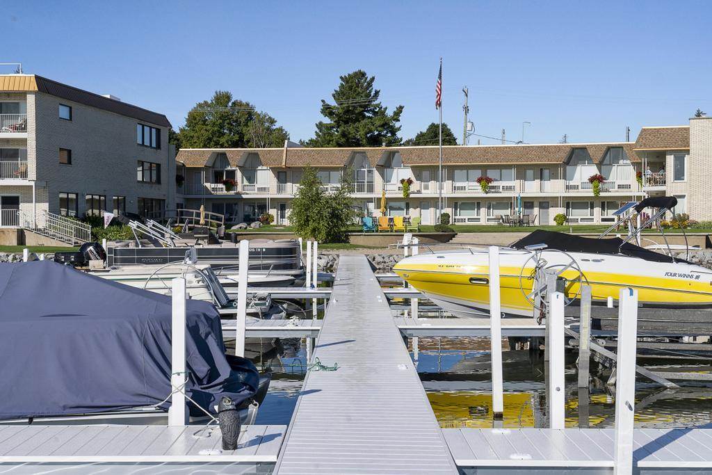 3220 Merritt Street Unit: 5