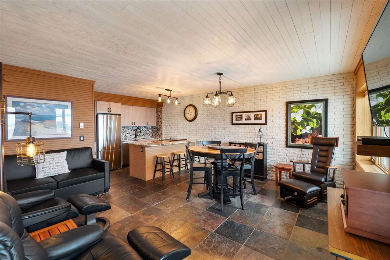 3220 Merritt Street Unit: 5