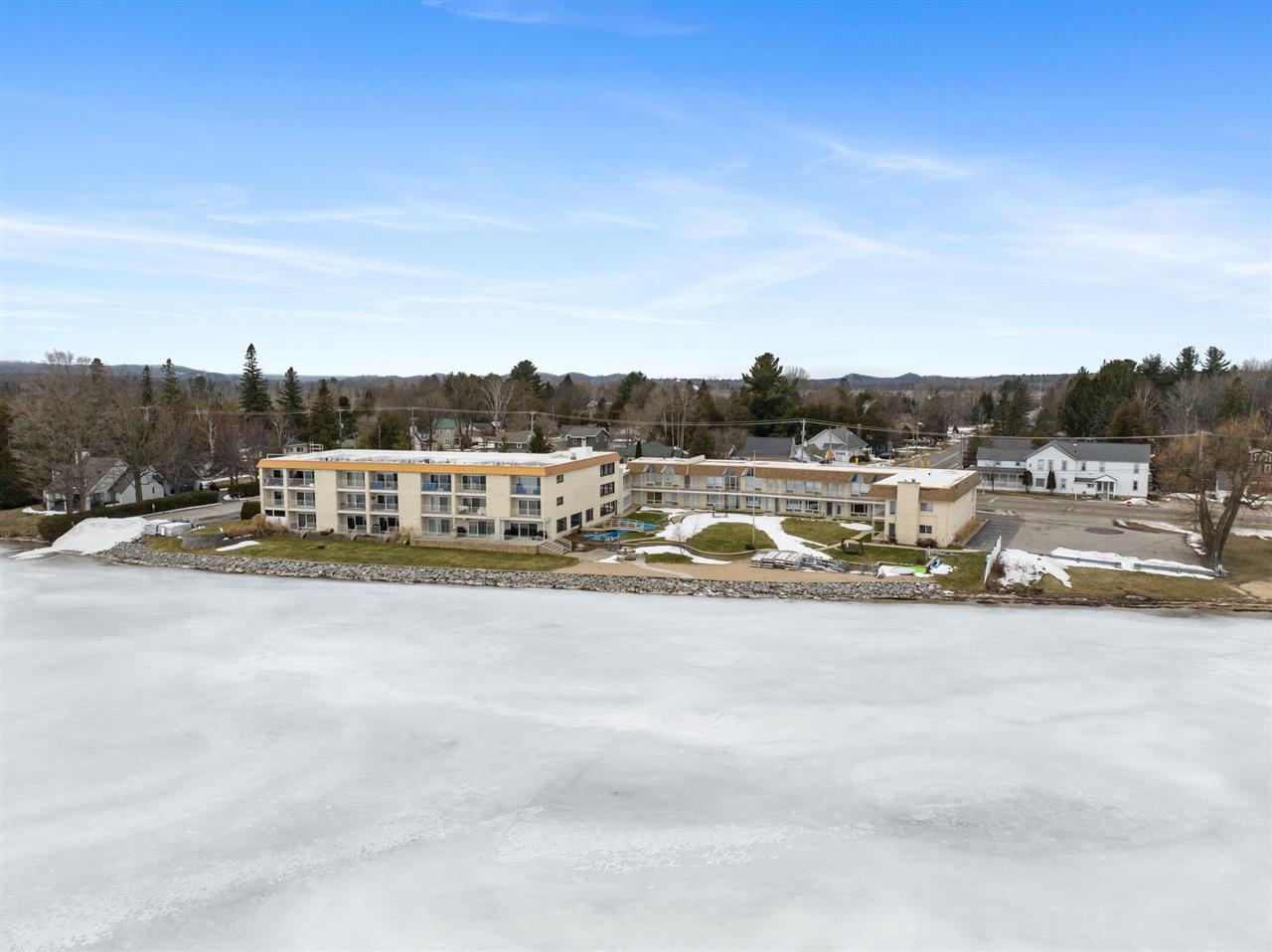 3220 Merritt Street Unit: 5