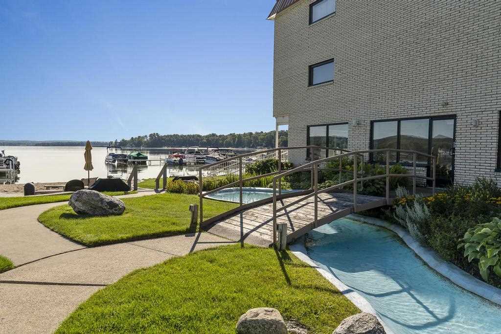 3220 Merritt Street Unit: 5