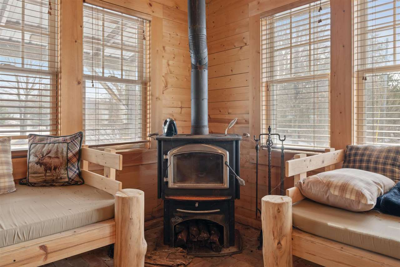 617 E Sturgeon Bay Trail