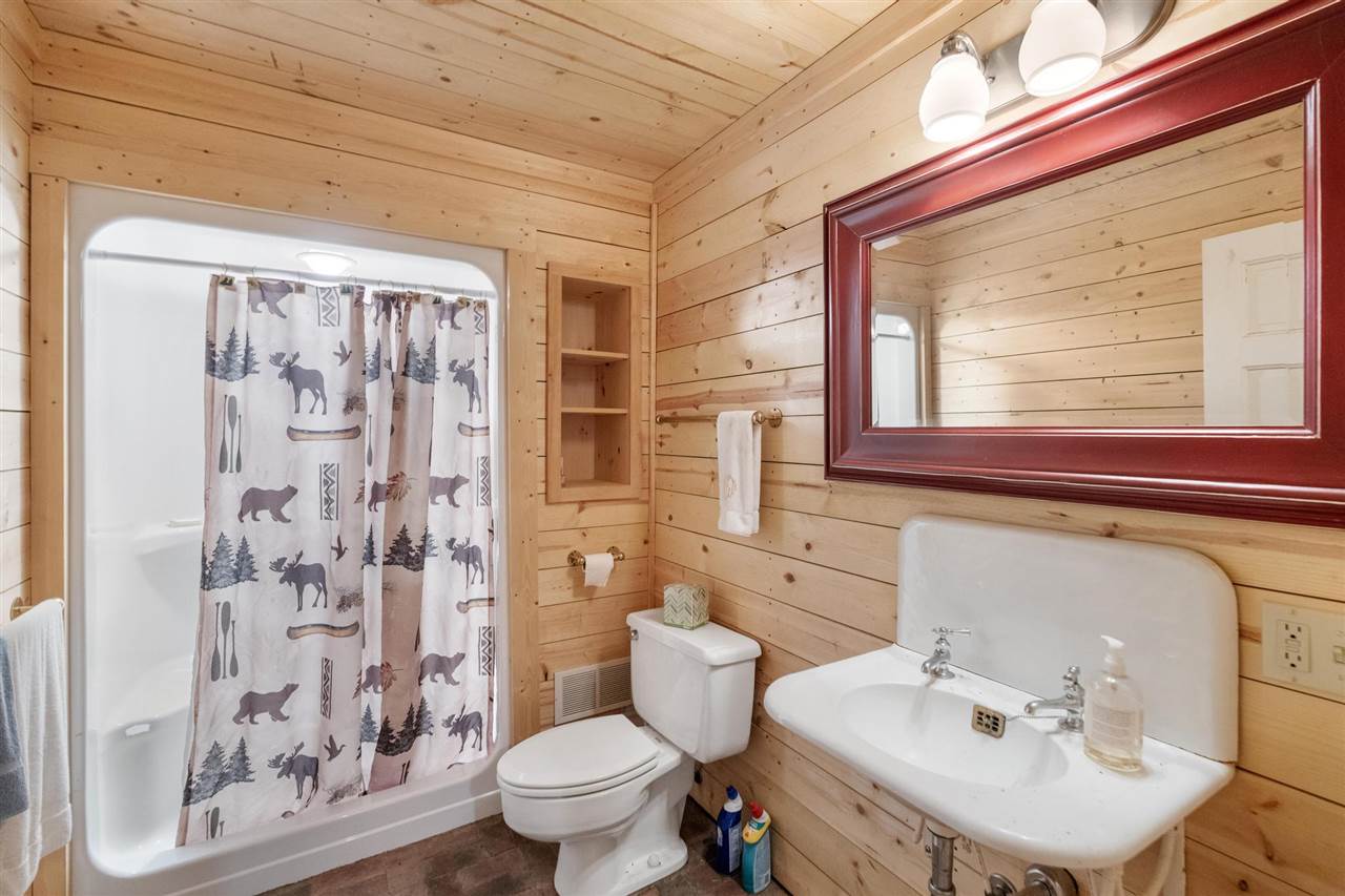 617 E Sturgeon Bay Trail