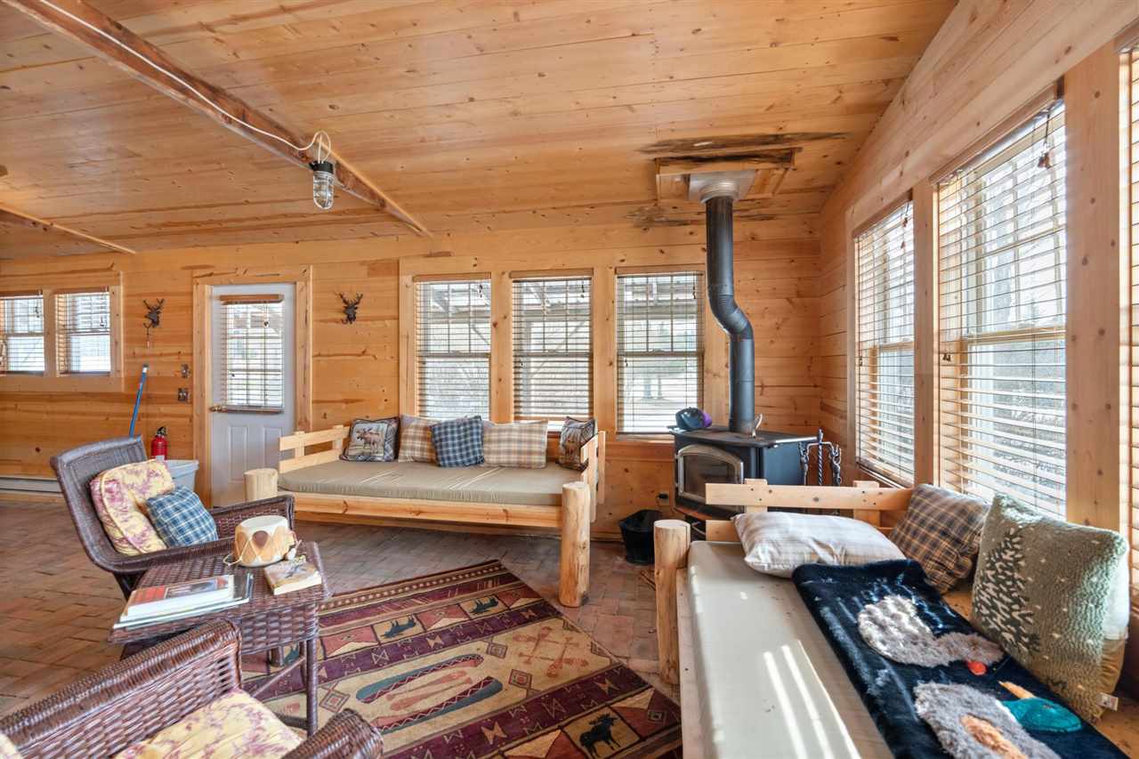 617 E Sturgeon Bay Trail