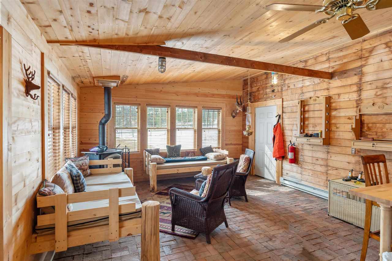 617 E Sturgeon Bay Trail