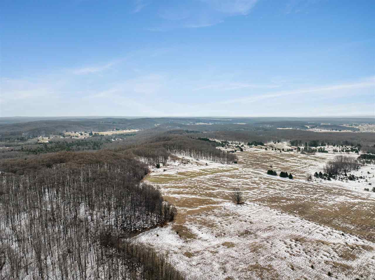 617 E Sturgeon Bay Trail