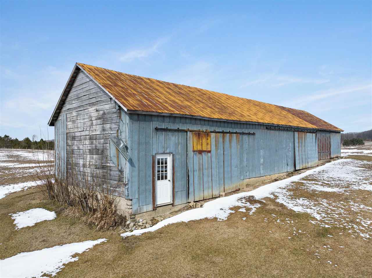 617 E Sturgeon Bay Trail