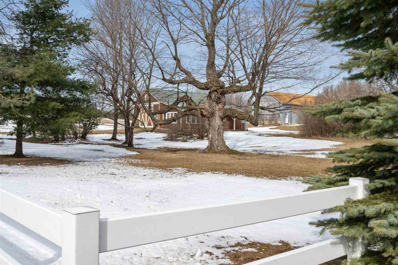 617 E Sturgeon Bay Trail