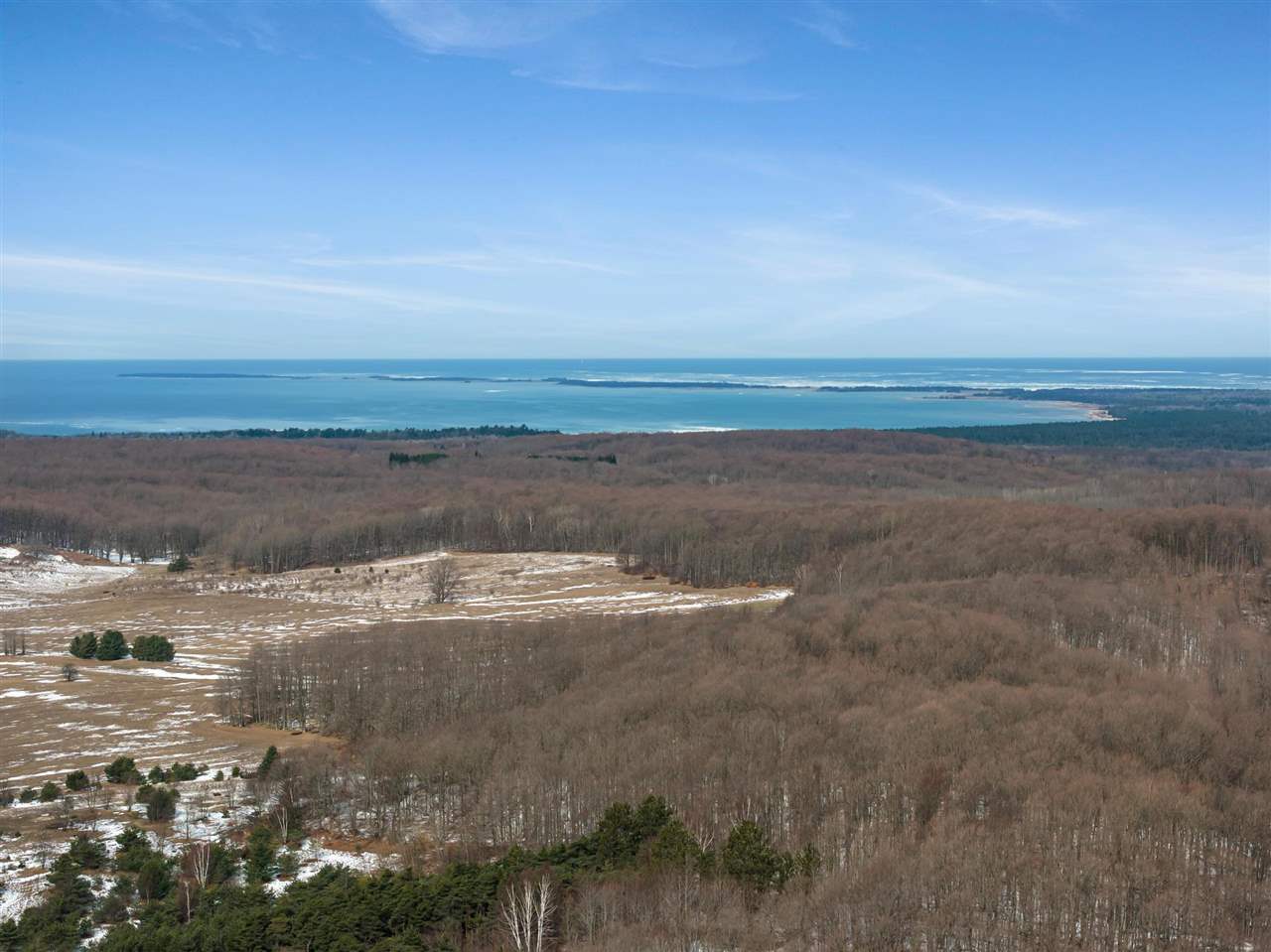 617 E Sturgeon Bay Trail