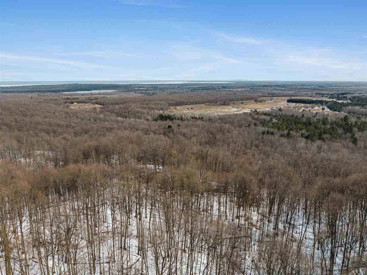 617 E Sturgeon Bay Trail