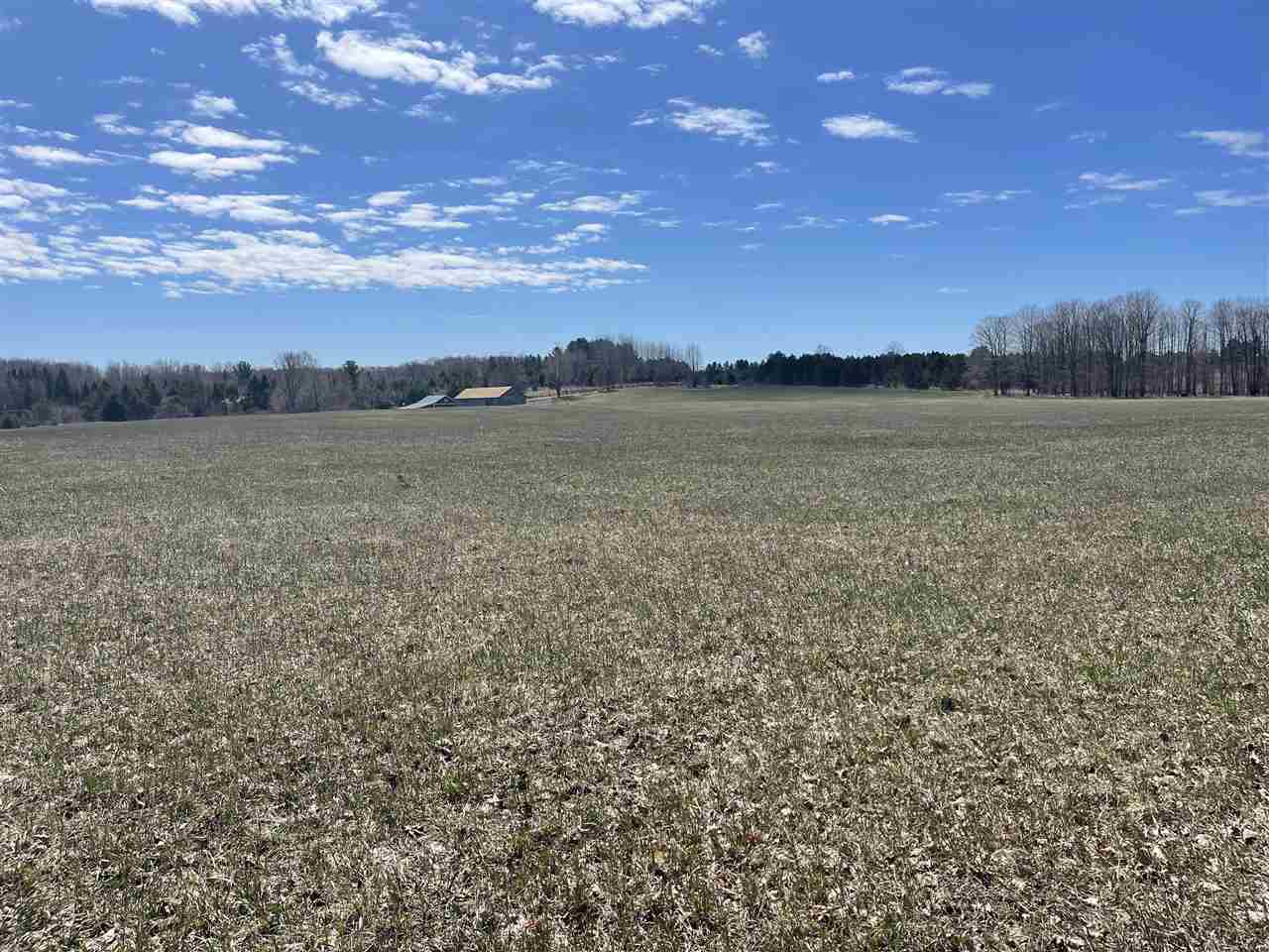 617 E Sturgeon Bay Trail