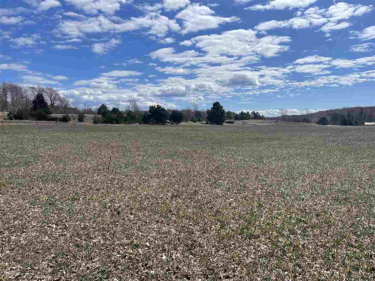 617 E Sturgeon Bay Trail