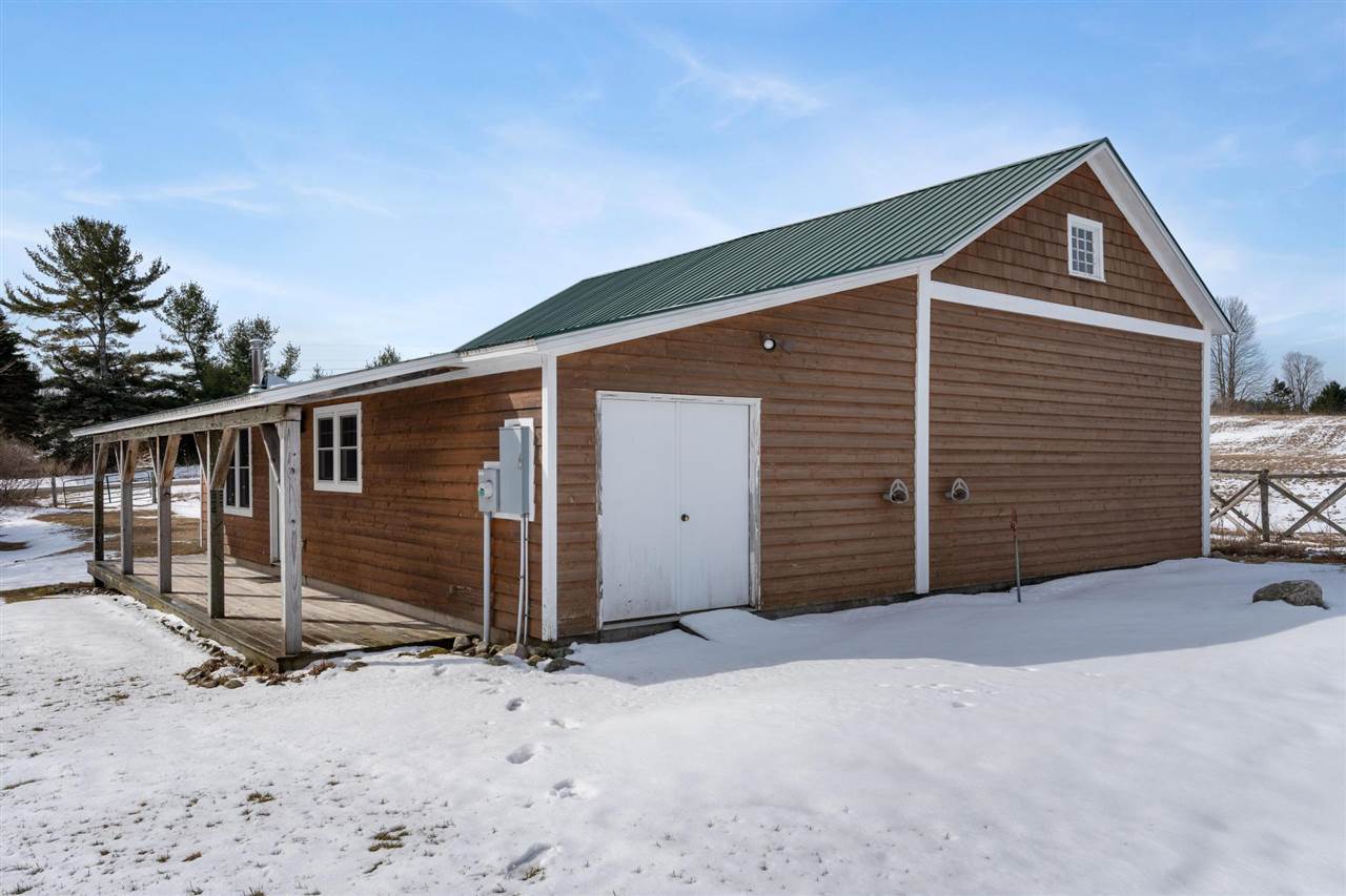 617 E Sturgeon Bay Trail