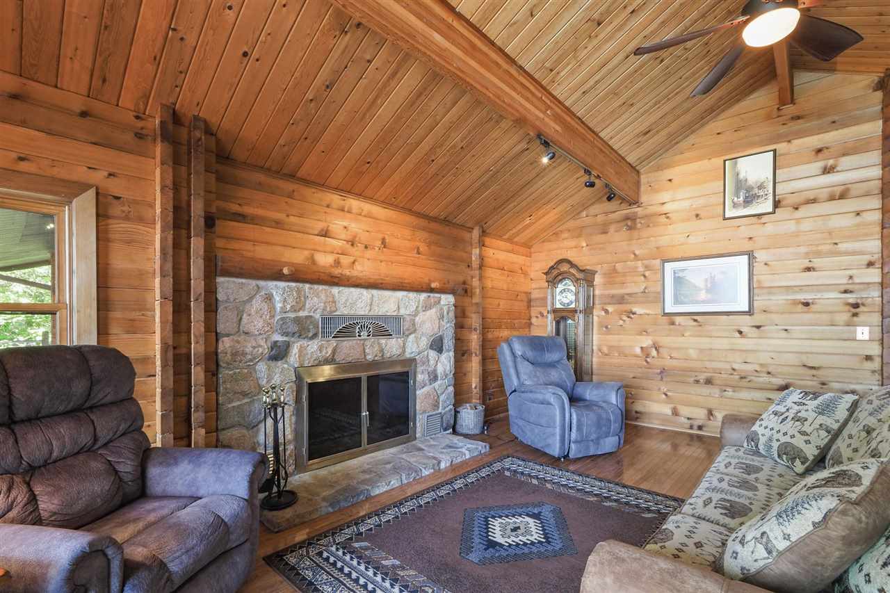11009 Lakeshore Drive