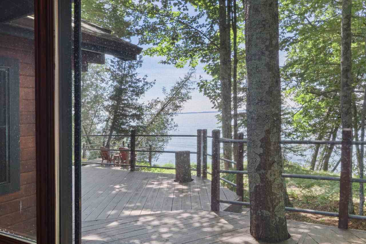 11009 Lakeshore Drive